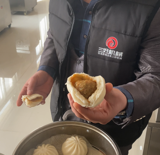 包子機(jī)廠家培訓(xùn)餡料技術(shù)嗎