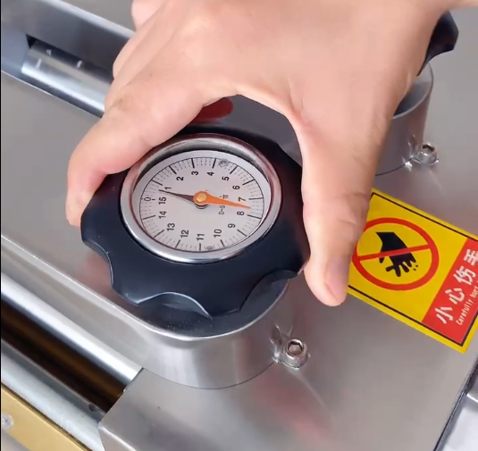 仿手工餃子機(jī)做出來的餃子不能下鍋