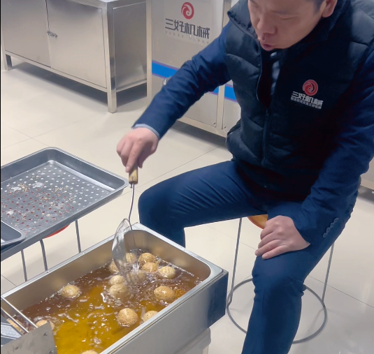 三好怎么用包子機做麻團 三好怎么用包子機做麻團