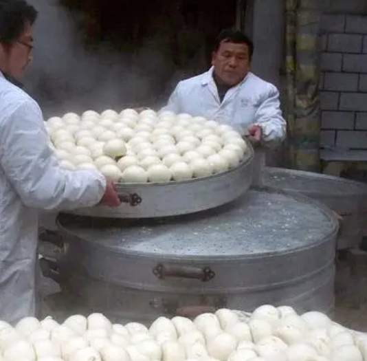 饅頭坊使用什么樣的饅頭機(jī)