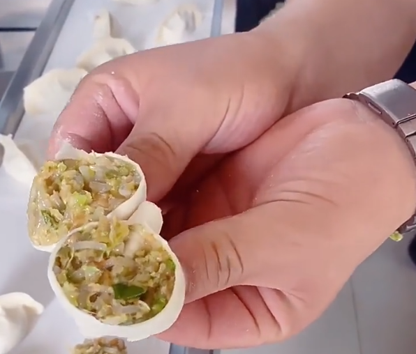 餃子機總出故障、做的餃子還缺角？這臺機器如何悄然解決？